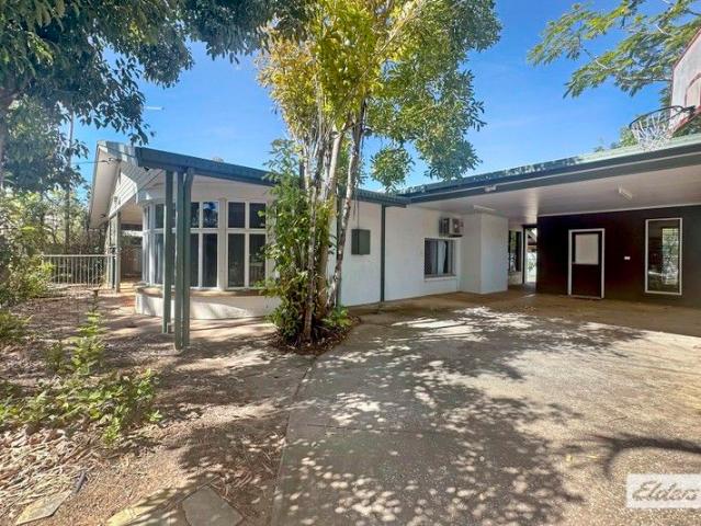 Charming Family Home in sought after area!