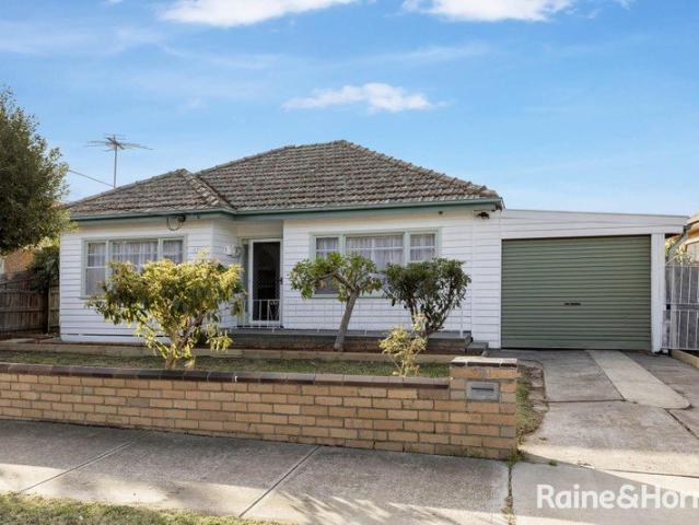 Charming Family Home in St Albans 30 James Street