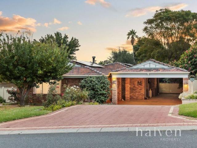 Charming Family Home On Yallambee