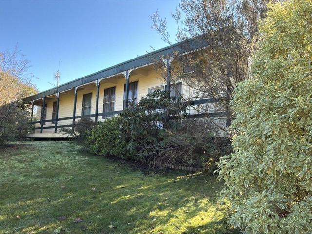 Charming Family Home on a Generous 1,055m² Block in the Heart of Khancoban