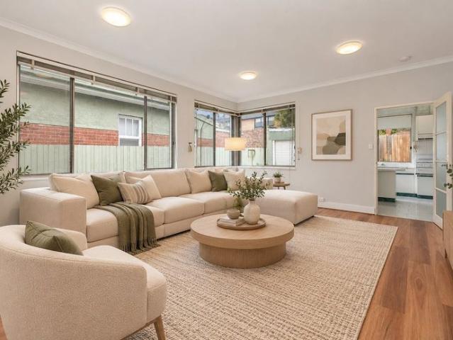 Charming Family Living Close to Carlisle Street & Alma Park