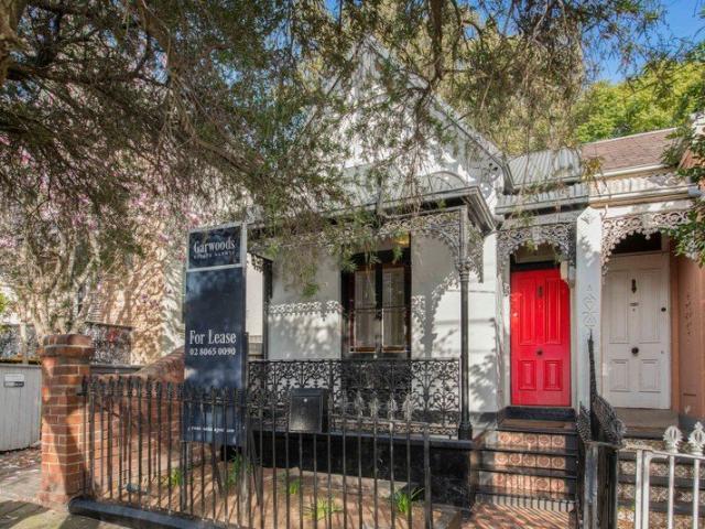 Charming Federation Cottage in the Heart of Newtown
