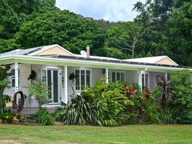 Charming Federation Home | Fully Off Grid | 10 Minutes to Mullumbimby
