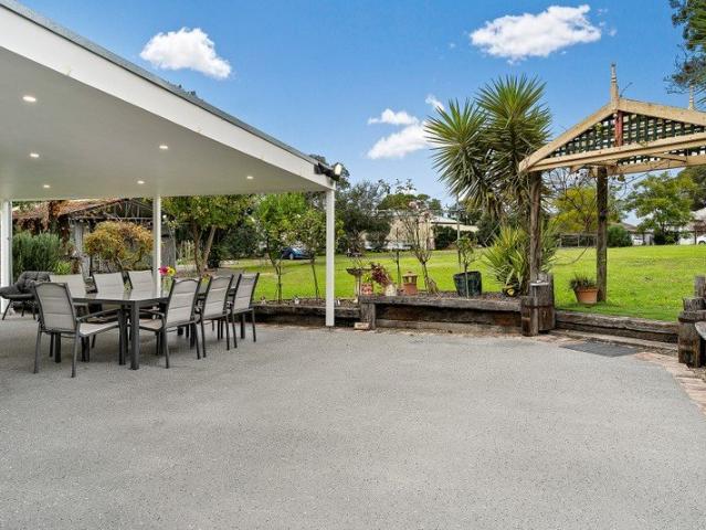 Charming Federation Home on Expansive Block