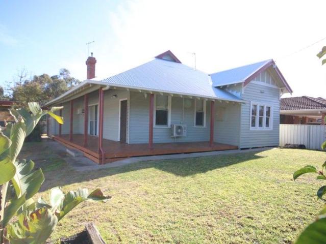 FEDERATION STYLE HOME IN PRIME LOCATION