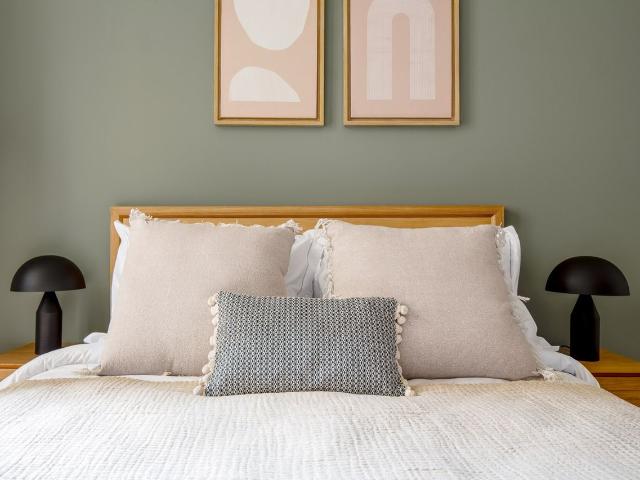 Charming Four Bedroom Apartment in Central Paris, Paris Amsterdam Apartments for Rent