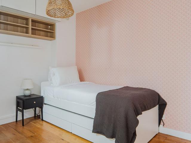 Charming Four Bedroom Apartment in Le Marais, Paris Amsterdam Apartments for Rent