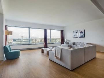 Charming Four Bedroom Apartment with River Views, Paris Amsterdam Apartments for Rent