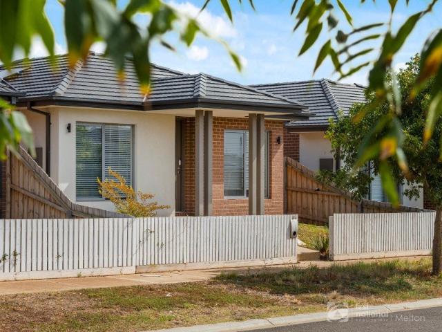 Charming Four Bedroom Home in the Heart of Eynesbury!