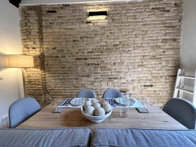 Charming Flat Near Sagrada Familia