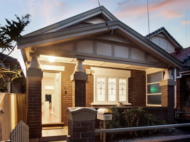 Charming freestanding home in a parkside Botany pocket