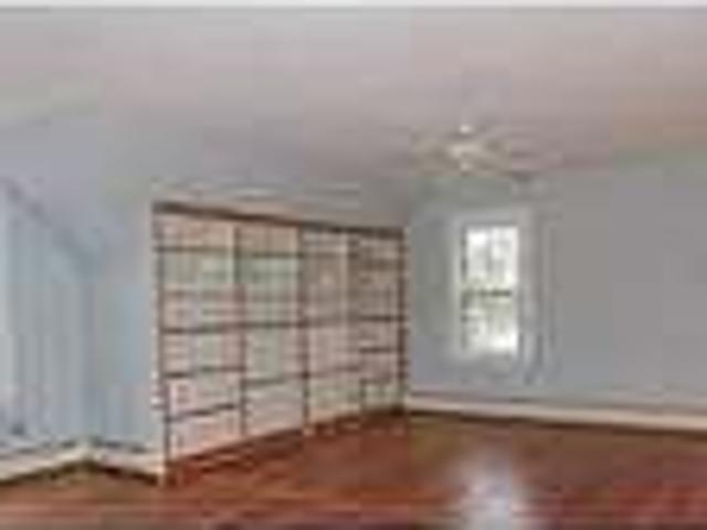 Charming, freshly painted 4 bedroom farmhouse on a Bedford horse farm