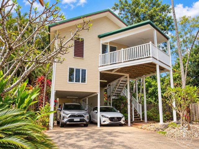 Charming Freshwater Home | Electricity Included!