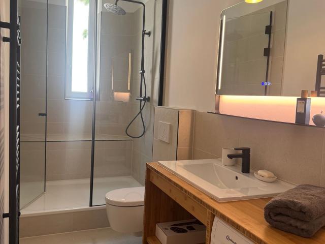 Charming, fully furnished 2 room period apartment in central Munich Munchen Amsterdam Apartments for Rent