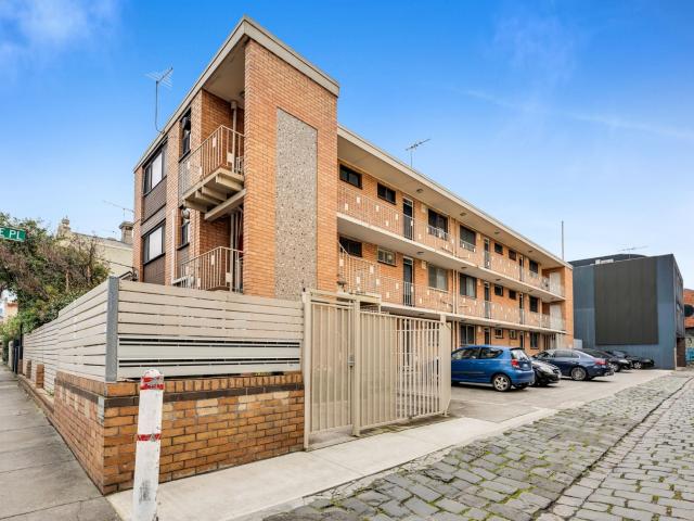 Charming Fully Furnished Property in the Heart of Richmond