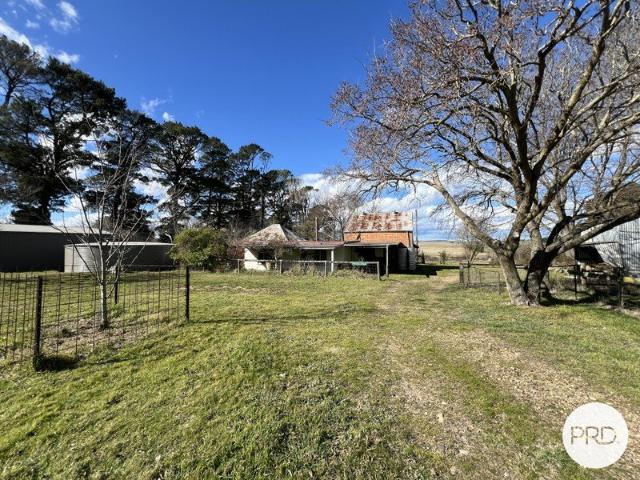 Charming Fully Furnished Two Storey Rural Cottage