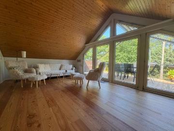 Charming furnished 100 sqm attic apartment in a quiet green location between Gütersloh and Bielefeld