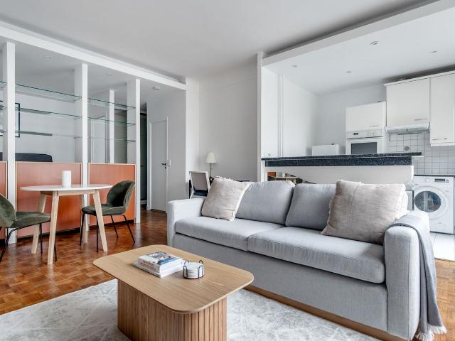 Charming Furnished 1 Bedroom in Paris' Passy, Paris Amsterdam Apartments for Rent