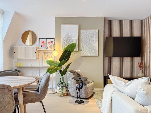 Charming furnished 2 bedroom new