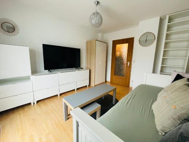 ⭐️Charming furnished 2 room apartment with balcony in the heart of Munich⭐️, Munchen Amsterdam Apartments for Rent