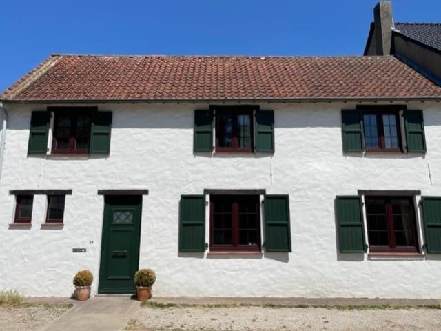 Charming furnished cottage style house in Maleizen