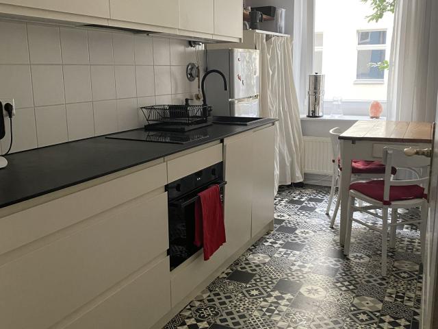 Charming Furnished Altbau Apartment for Rent in Friedrichshain!