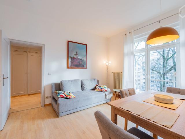 Charming Furnished Apartment in the Heart of Berlin, Berlin Amsterdam Apartments for Rent