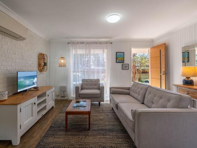Charming Furnished Granny Flat in Kiama Heights