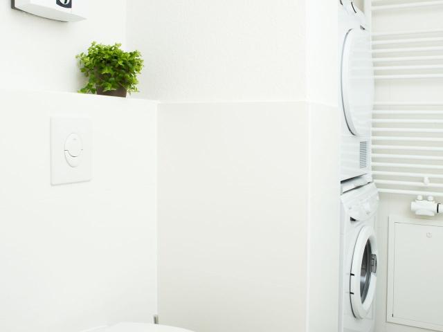Charming furnished flat in a well maintained 9 unit building in Aachen Haaren, Aachen Amsterdam Apartments for Rent
