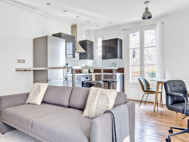 Charming Furnished Parisian One Bedroom Apartment, Paris Amsterdam Apartments for Rent