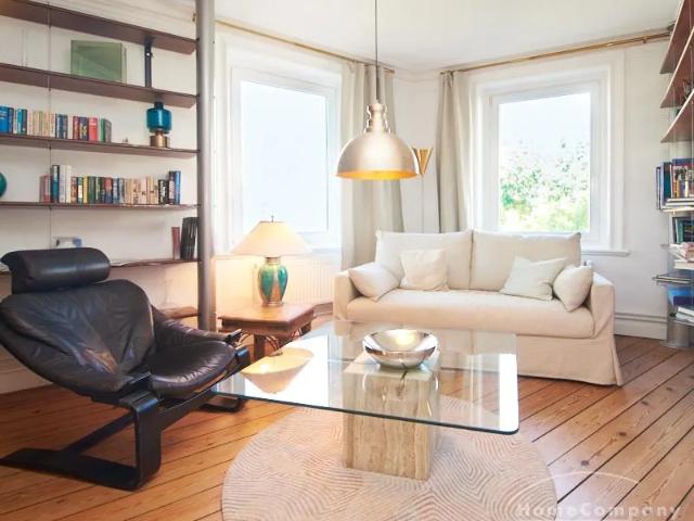 Charming furnished period apartment in Hamburg Hoheluft West
