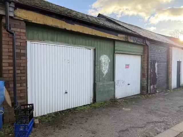 Just in! Garage for rent in Garage, Llandaff, Cardiff, CF5