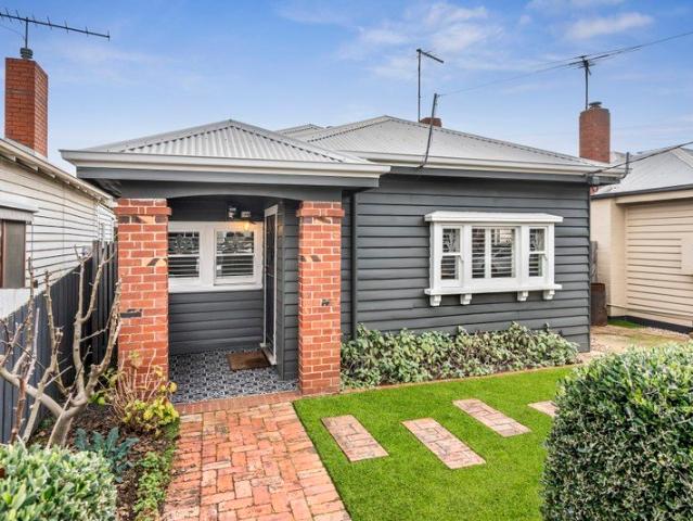 Charming Geelong West Living in a Prime Location