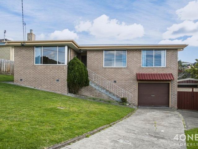 Charming Glenorchy Home with Scenic Views