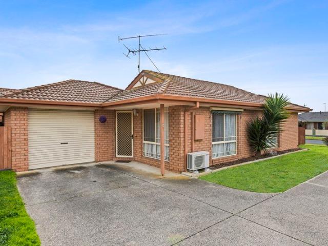 Charming Grovedale Unit Low Maintenance Living with Space to Move