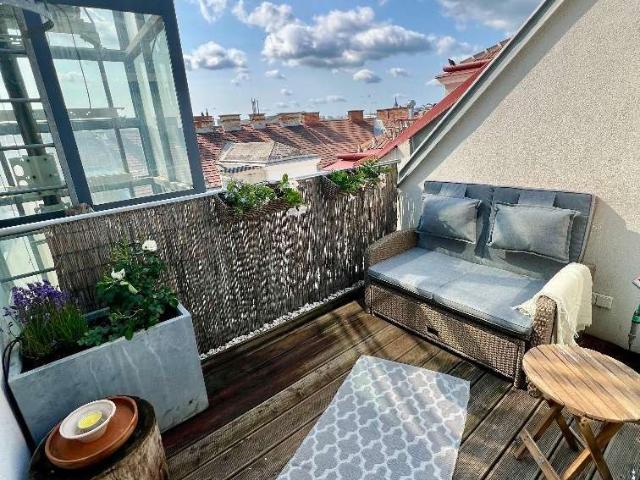 Charming, great flat in quiet street with balcony and a view, Vienna Amsterdam Apartments for Rent