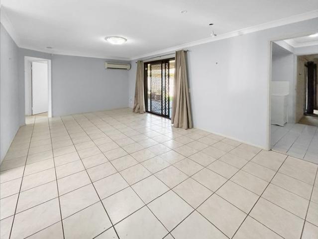 CHARMING HELENSVALE FAMILY HOME