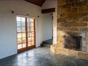 Charming Heritage Style Acreage Living in Grose Vale