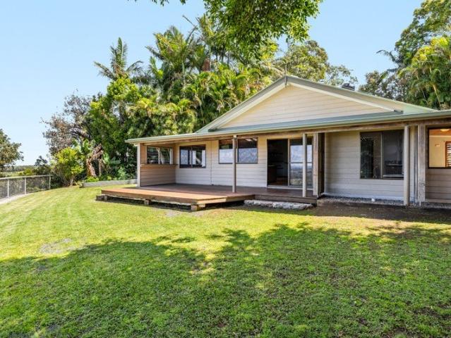 Charming Hinterland Home with Panoramic Ocean Views