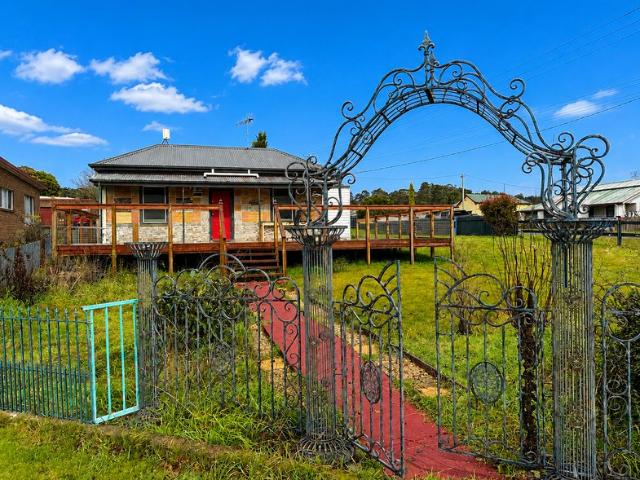 Charming Hinterland Town Home 35 Gardiners Creek Rd St Marys