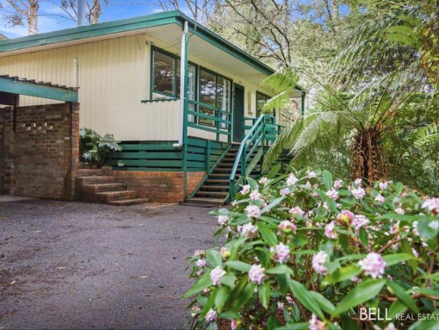 Charming Hideaway in the Warburton Treetops