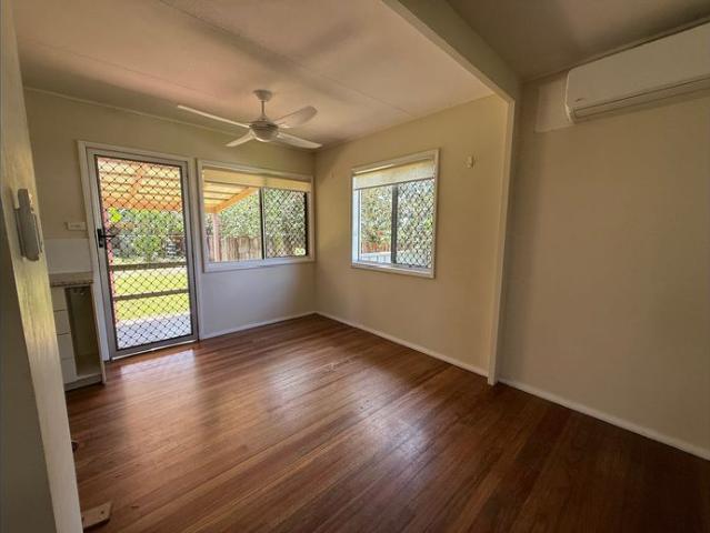 Charming High Set 3 Bedroom House for Rent Spacious Yard + Solar