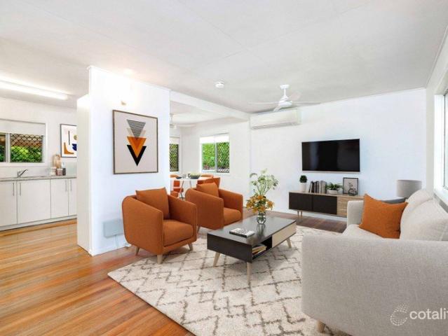 Charming High Set 3 Bedroom House for Rent Spacious Yard + Solar