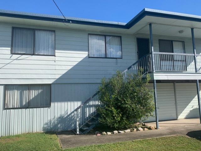 APPLICATION APPROVED * Charming Highset Home in the Heart of Raceview