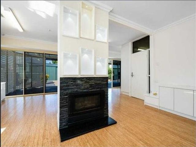 Charming Hillcrest Haven Your Next Home Awaits!