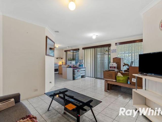 Charming home on a big block!