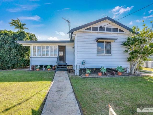 Charming Home on a Spacious 825m² Block with Shed