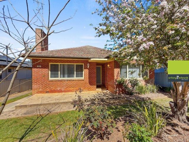 Charming Home on a Quite Tree Lined Street