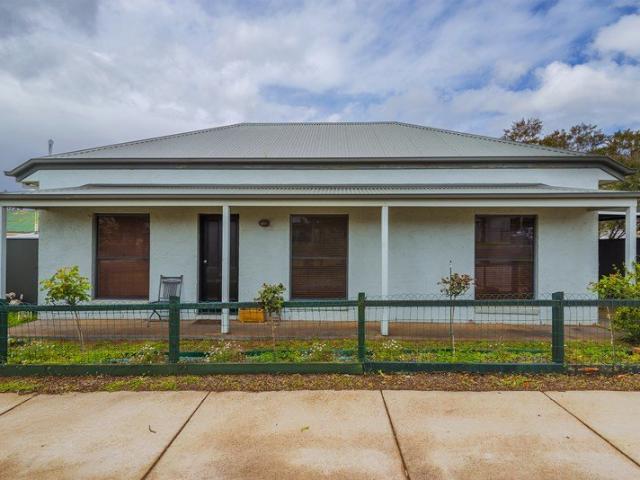Charming Home Close to Bendigo CBD