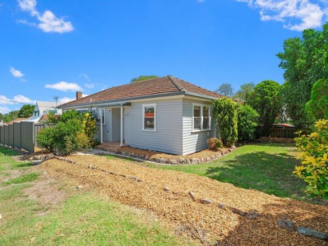CHARMING HOME CLOSE TO CBD!